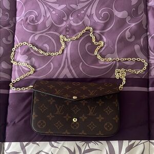 LV Purse